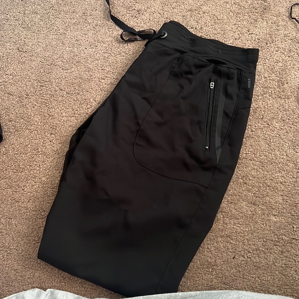 NWOT Greys Anatomy Barco scrubs boot cut pants and multi pocket top